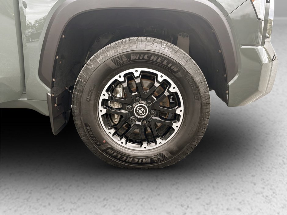 Toyota TUNDRA SR 2023-5