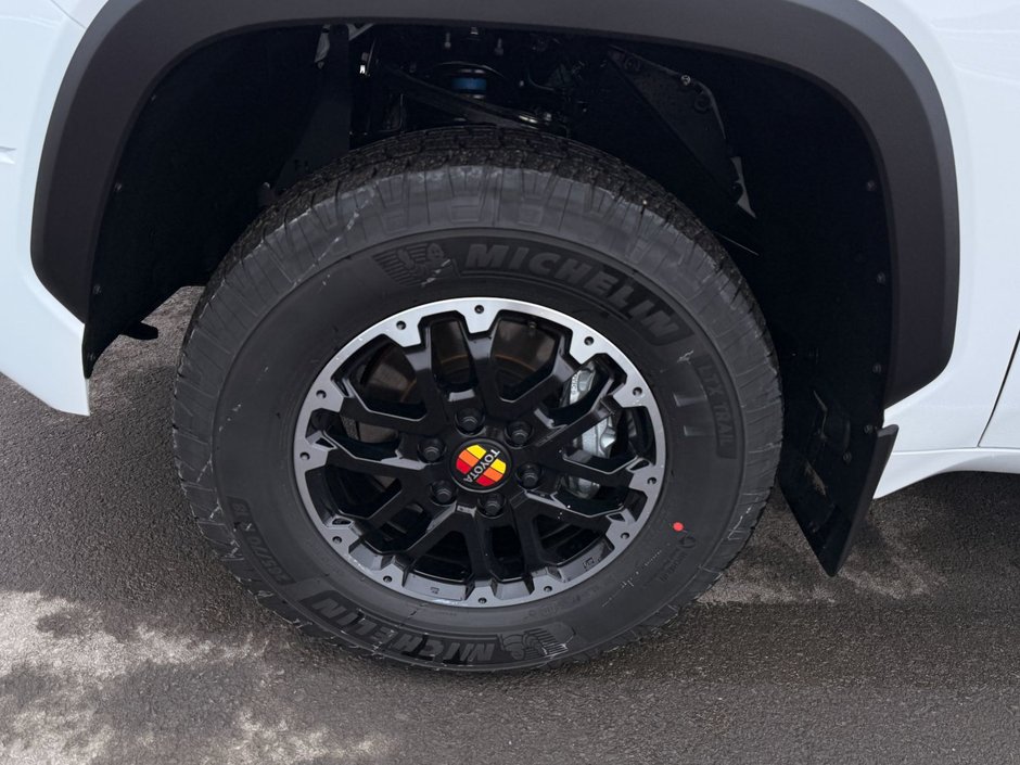 2026 Toyota TUNDRA CREWMAX SR SR-5