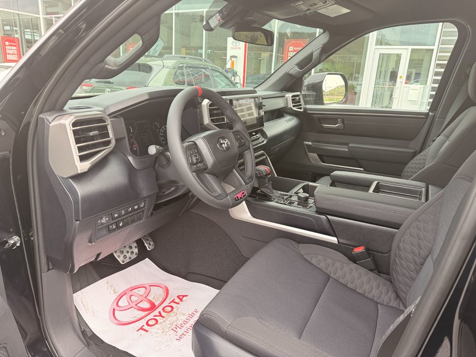 2026 Toyota Tundra CREWMAX SR-6