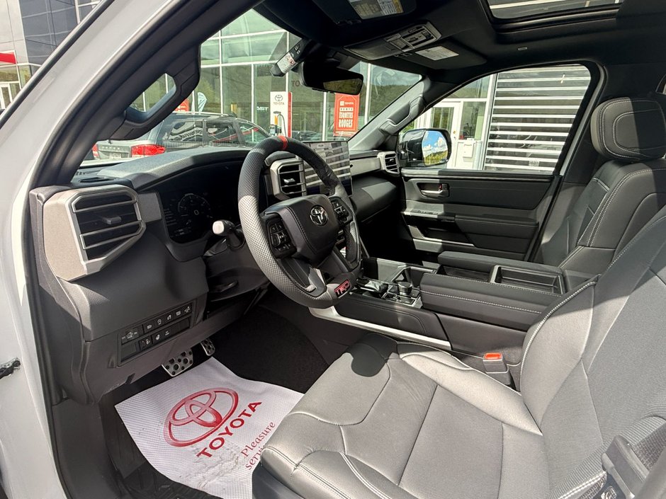Toyota TUNDRA CREWMAX LIMITED Limited 2026-6