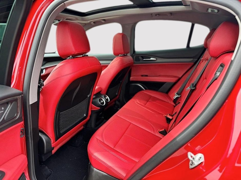 Alfa Romeo Stelvio Sport AWD 2021-10