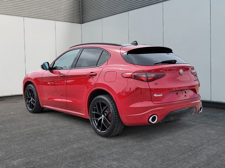 Alfa Romeo Stelvio Sport AWD 2021-3
