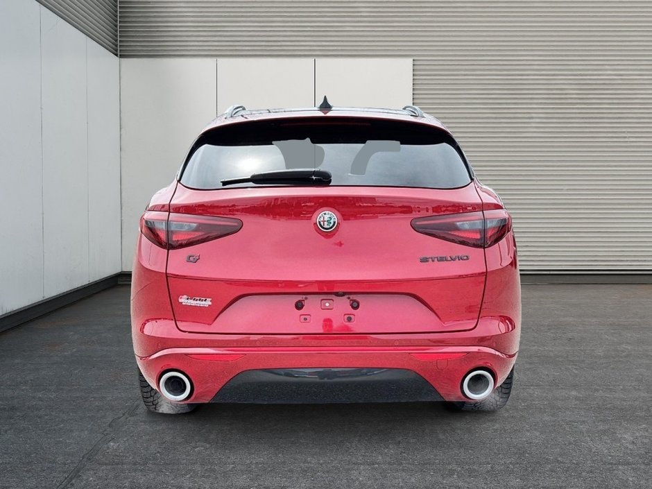 Alfa Romeo Stelvio Sport AWD 2021-5
