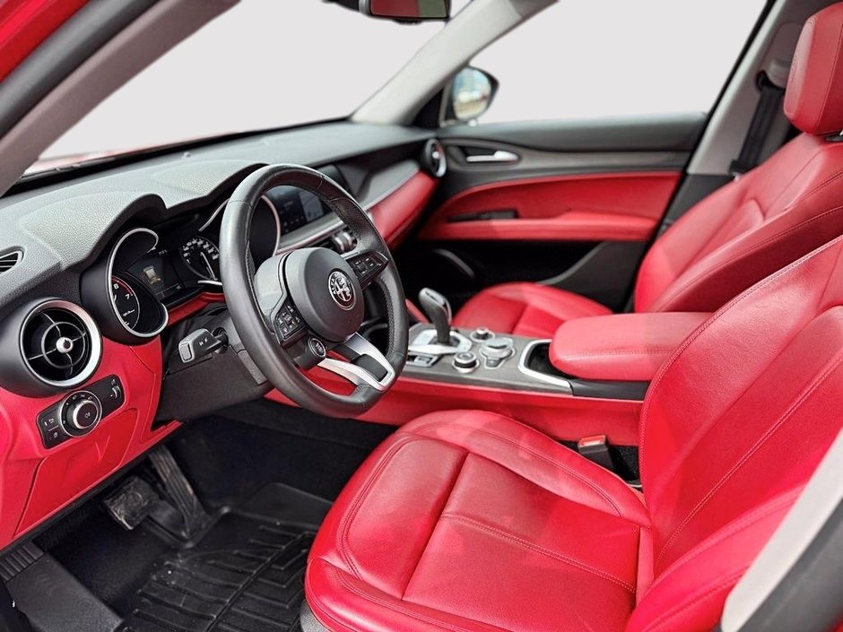 Alfa Romeo Stelvio Sport AWD 2021-6