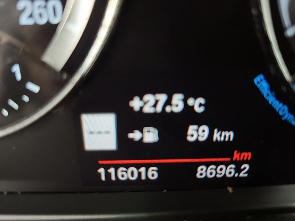 2020 BMW X1 XDRIVE28i // CUIR // TOIT PANORAMIQUE-12