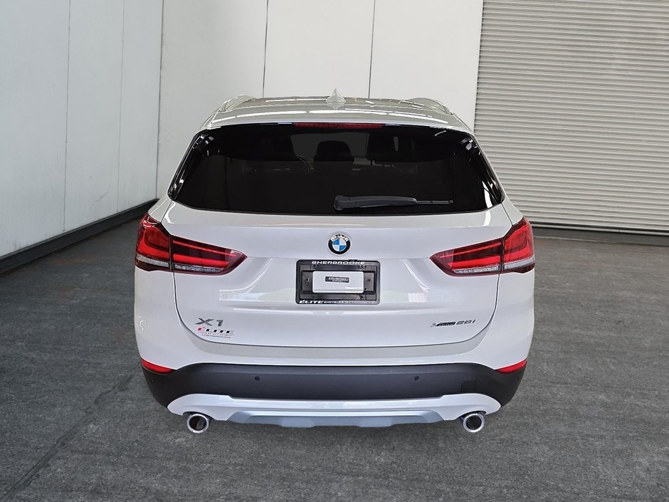 2020 BMW X1 XDRIVE28i // CUIR // TOIT PANORAMIQUE-2
