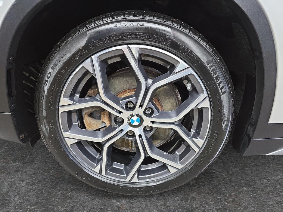 2020 BMW X1 XDRIVE28i // CUIR // TOIT PANORAMIQUE-6
