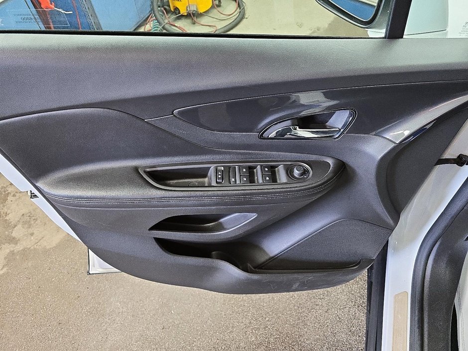 Buick Encore SPORT TOURING | MAG | CRUISE CONTROL 2019-10