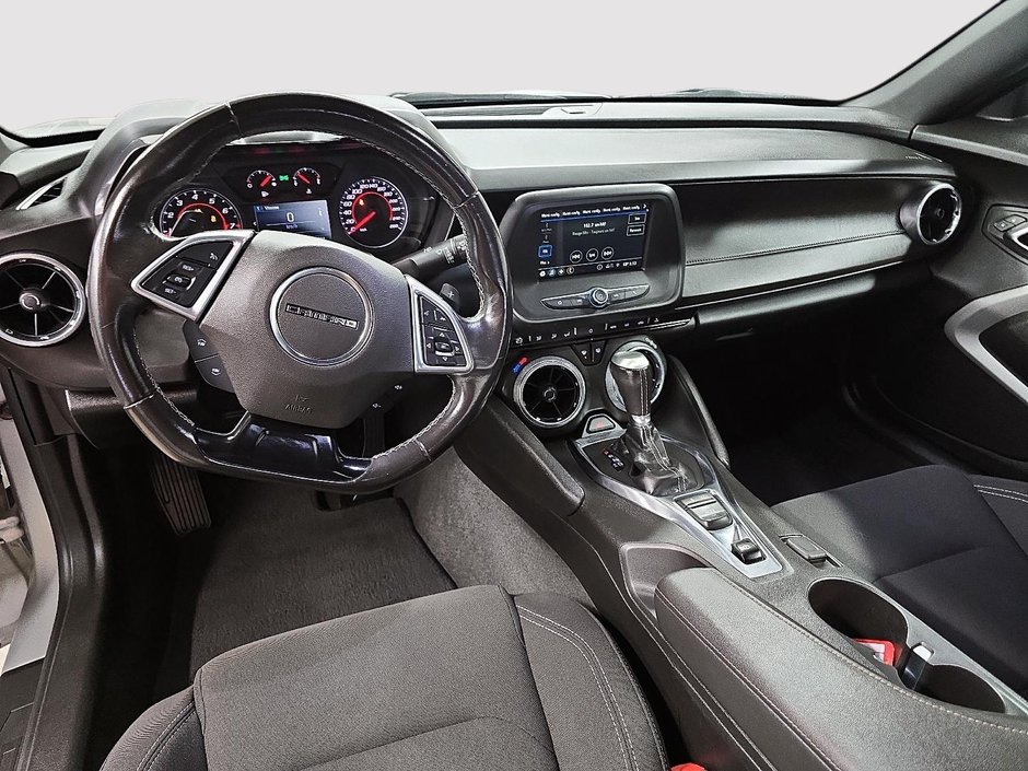2019 Chevrolet Camaro CAMARO // 1LT // 4 CYLINDRES-9