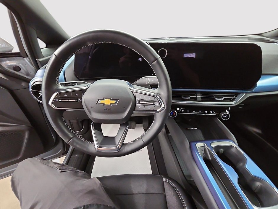 Chevrolet Equinox EV LT E-AWD CUIR 2025-13