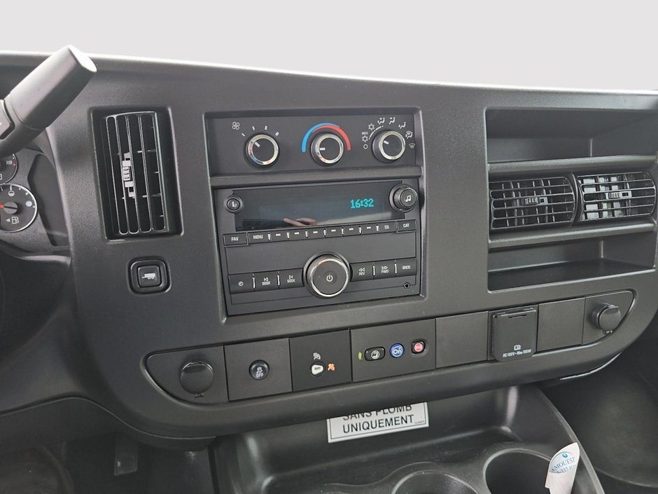2025 Chevrolet Express Commercial Cutaway CUTAWAY // 159'' // G3500-16