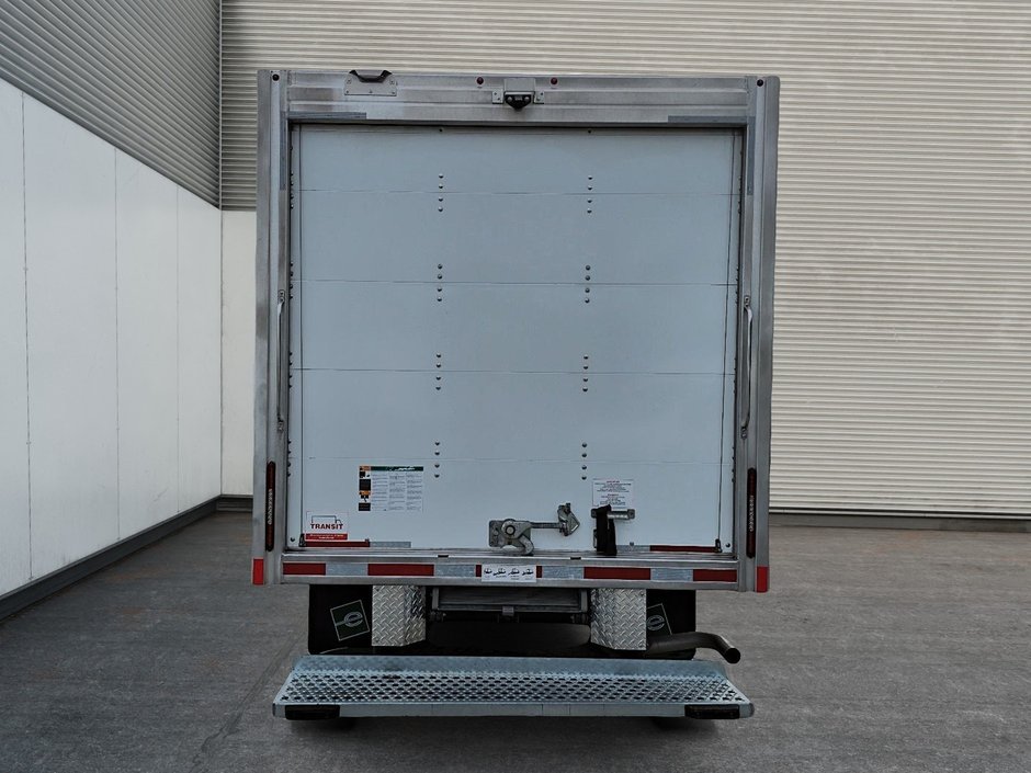 2025 Chevrolet Express Commercial Cutaway CUTAWAY // 159'' // G3500-2