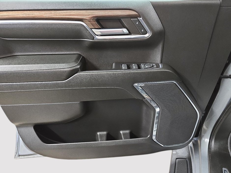 Chevrolet Silverado 1500 LT TRAIL BOSS 2024-10