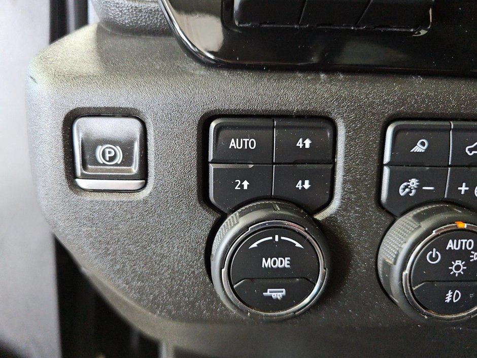 Chevrolet Silverado 2500HD High Country 2024-15