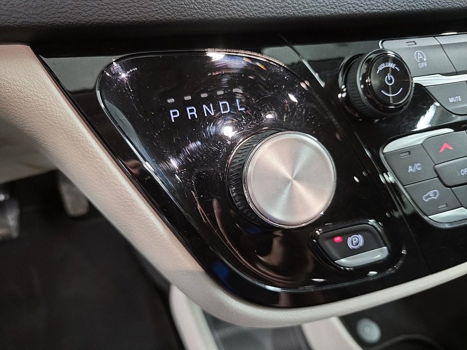 2024 Chrysler Grand Caravan SXT-14