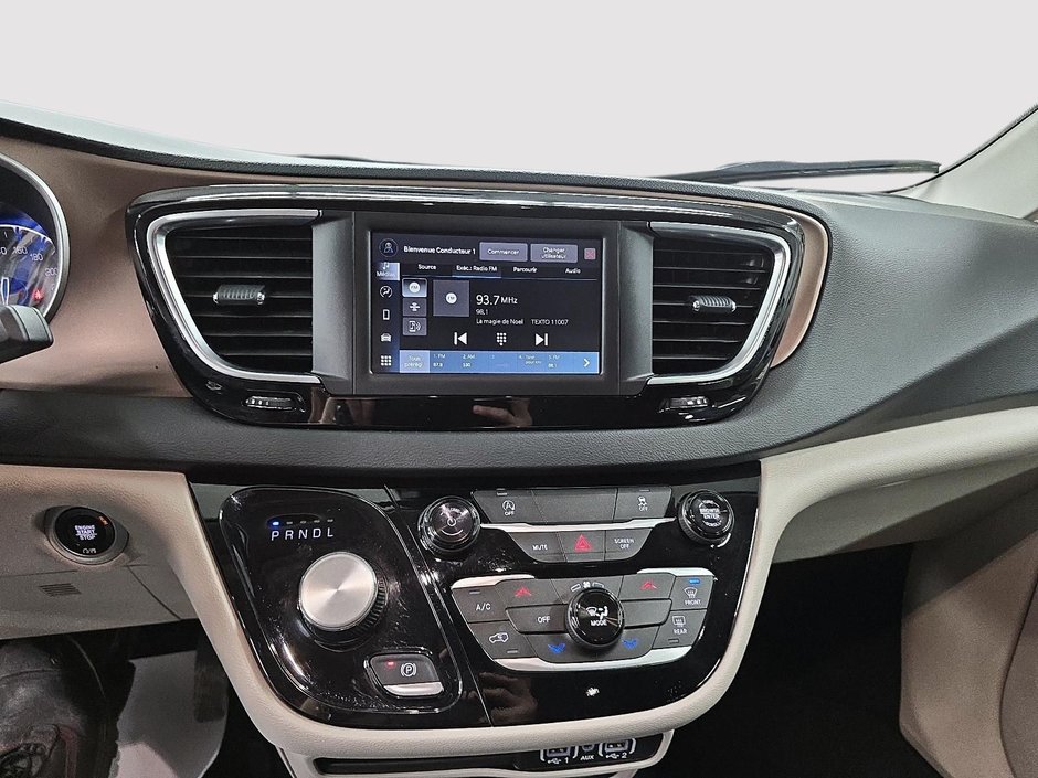 2024 Chrysler Grand Caravan SXT-16