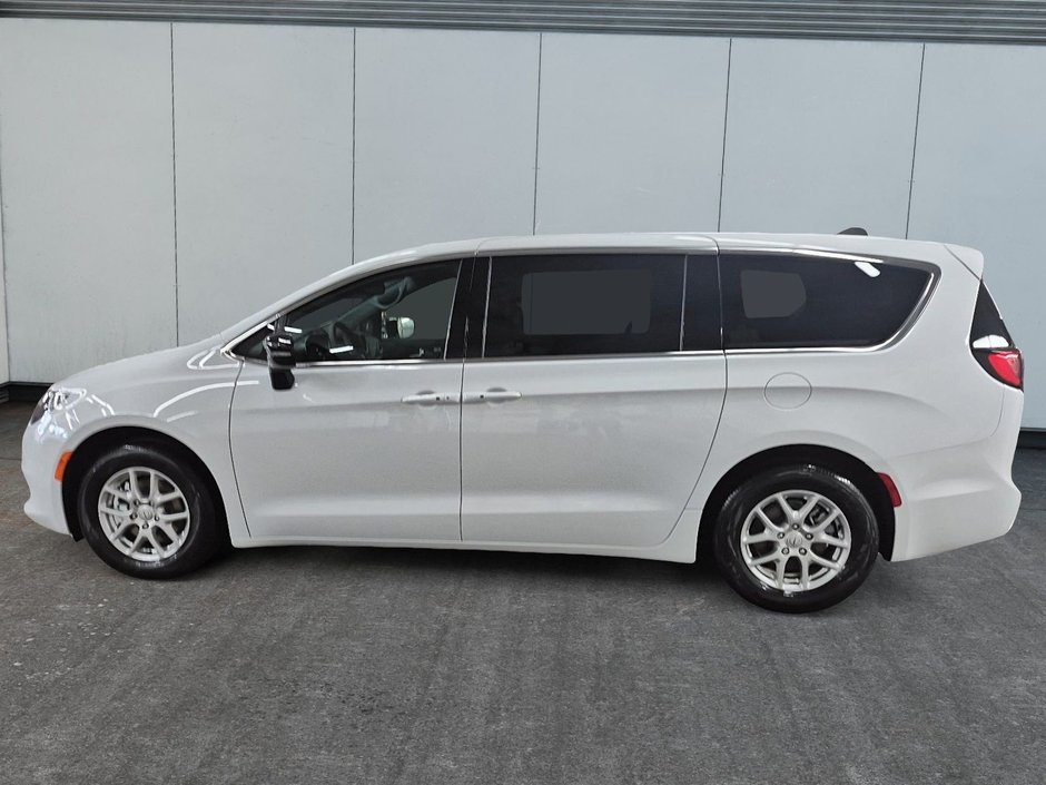 Chrysler Grand Caravan SXT 2025-4