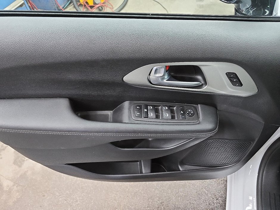 2024 Chrysler Pacifica Hybrid LIMITED ALLURE S // TOIT // CUIR-10