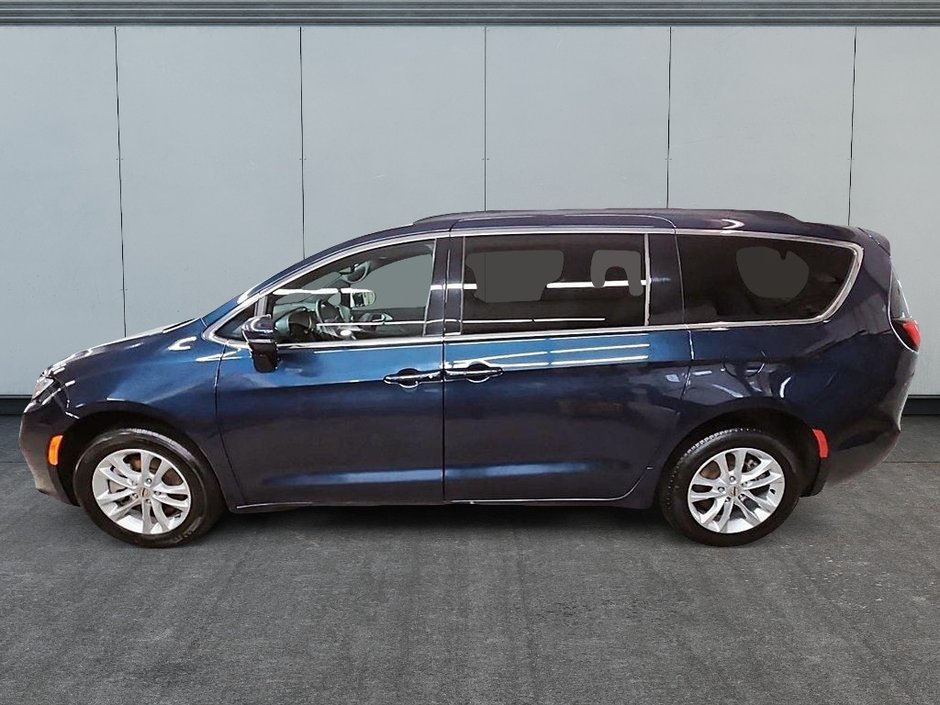 2022 Chrysler Pacifica TOURING AWD // STOW & GO-4