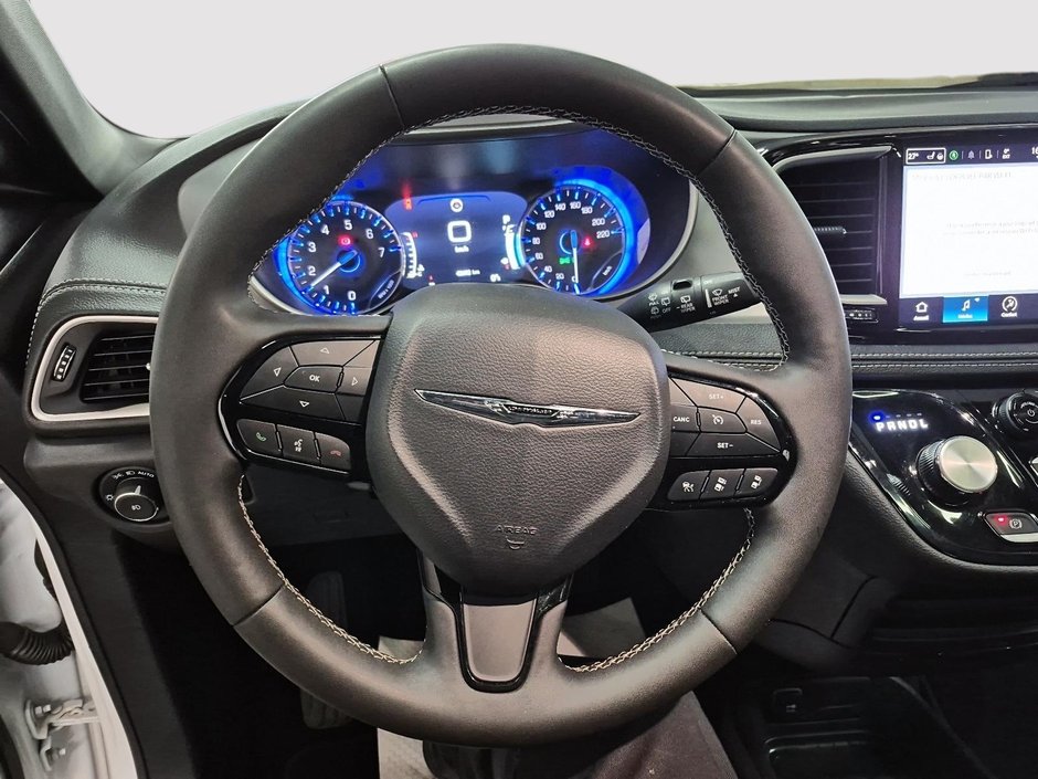 Chrysler Pacifica Touring-L Apparence S 2024-11