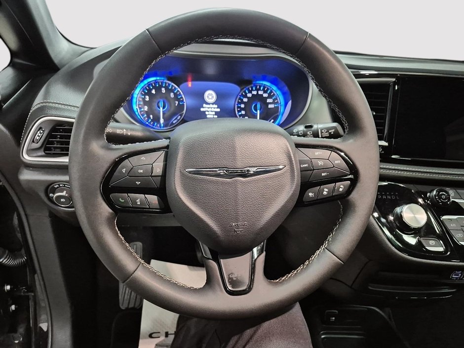 Chrysler Pacifica Touring-L Apparence S 2024-11