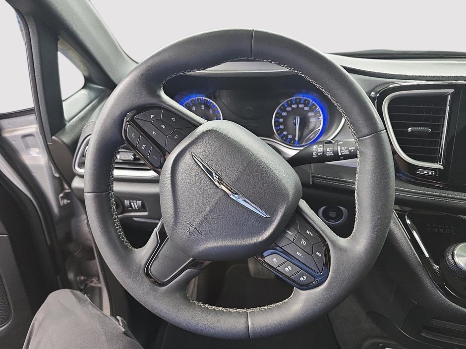 Chrysler Pacifica Touring-L Apparence S 2024-11