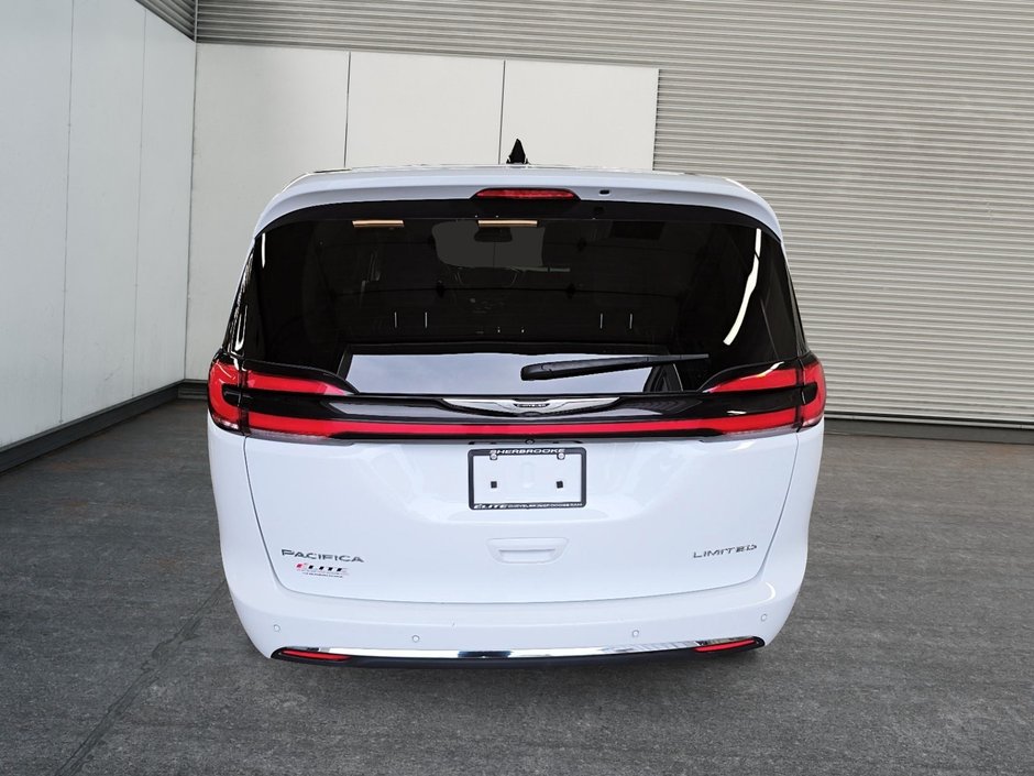 2024 Chrysler Pacifica Limited-2
