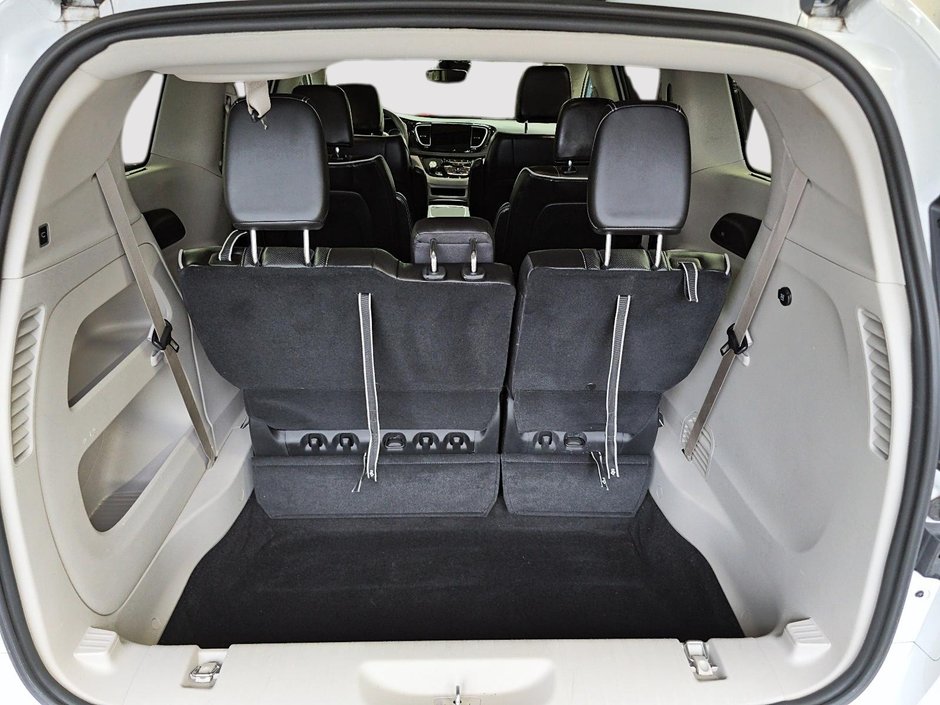 2024 Chrysler Pacifica Limited-5
