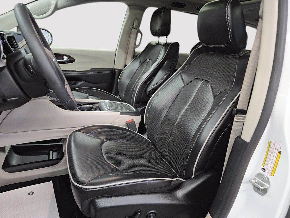 2024 Chrysler Pacifica Limited-8