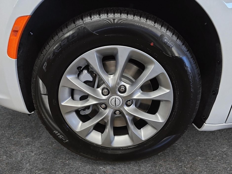 Chrysler Pacifica SELECT AWD 2026-6