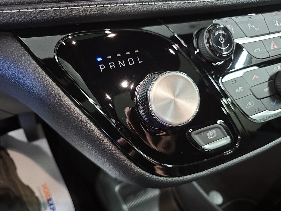 Chrysler Pacifica SELECT AWD 2026-13