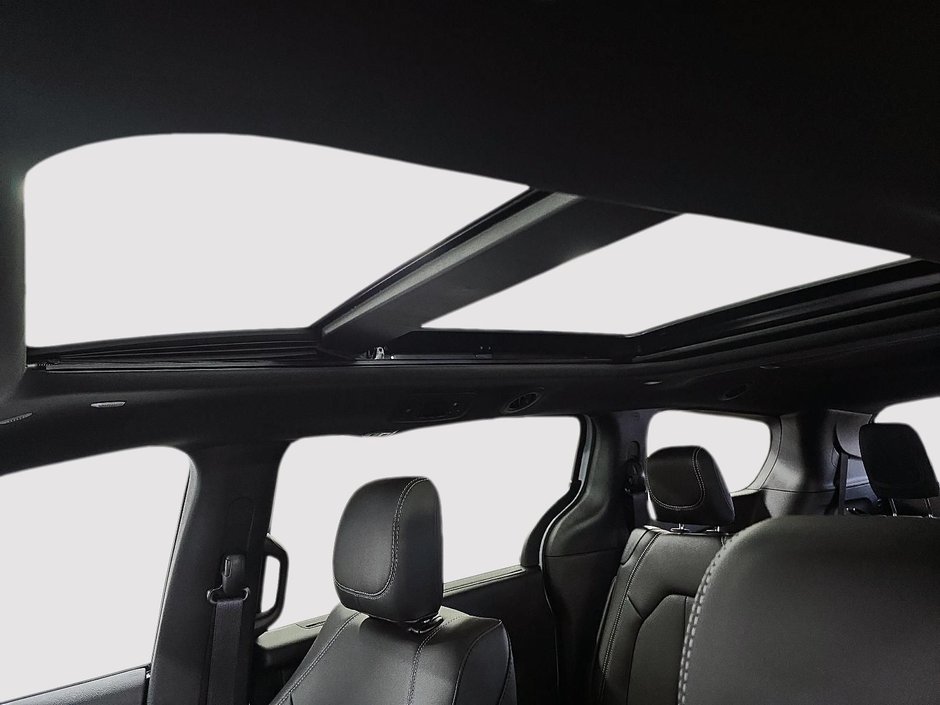 Chrysler Pacifica SELECT AWD 2026-15