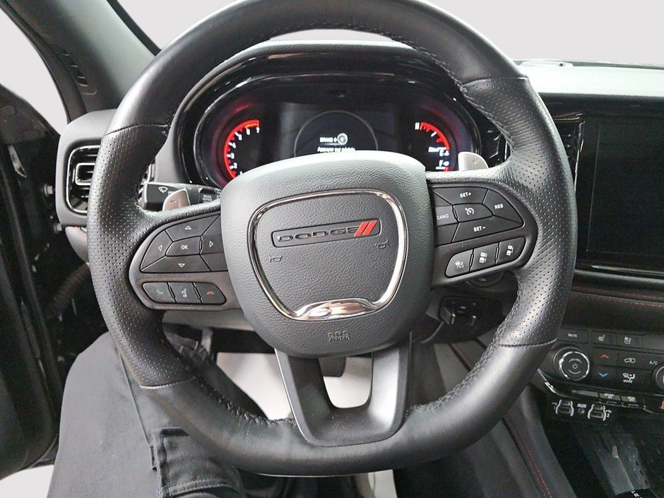 Dodge Durango R/T // 6 PASSAGERS // GROUPE REMORQUAGE 2025-11