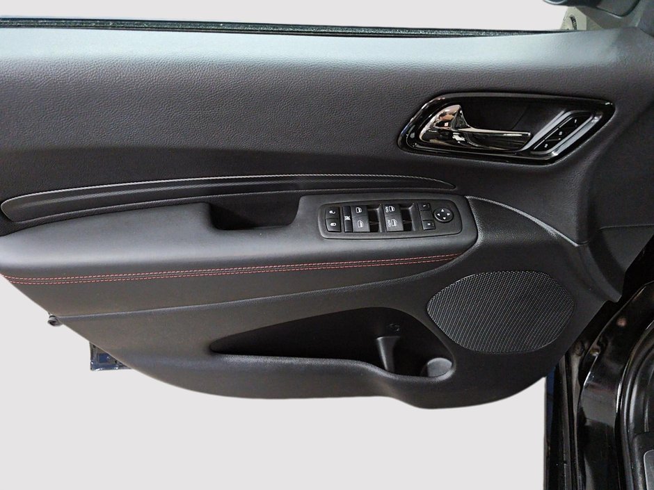 Dodge Durango R/T // 6 PASSAGERS // GROUPE REMORQUAGE 2025-10