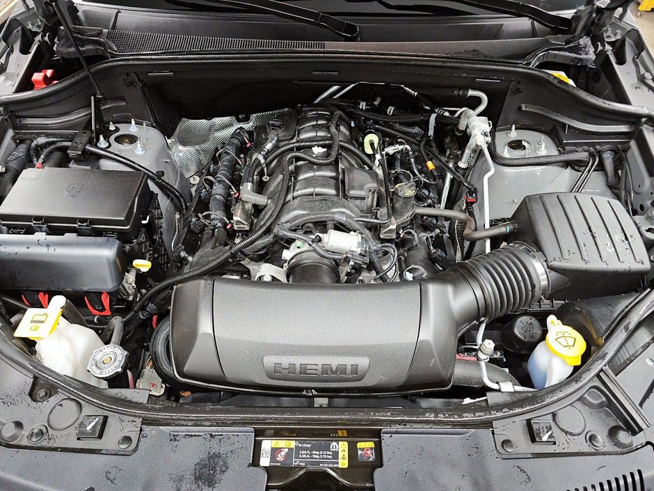 2025 Dodge Durango R/T // PLUS // 6 PASSAGERS-7