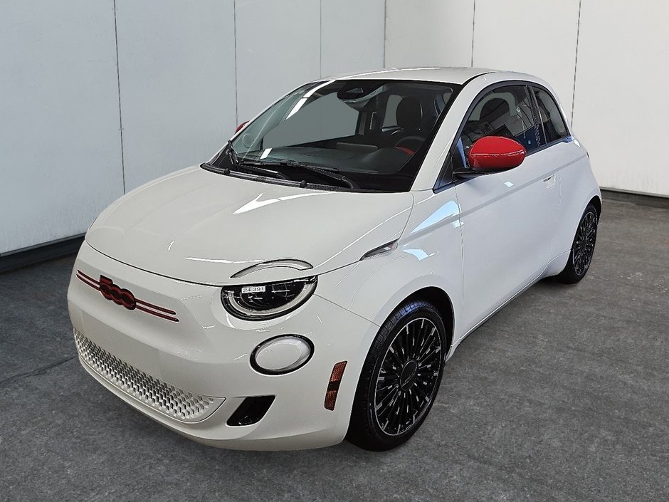 Fiat 500e (RED) EDITION // 100% ELECTRIQUE 2024 à Sherbrooke, Québec