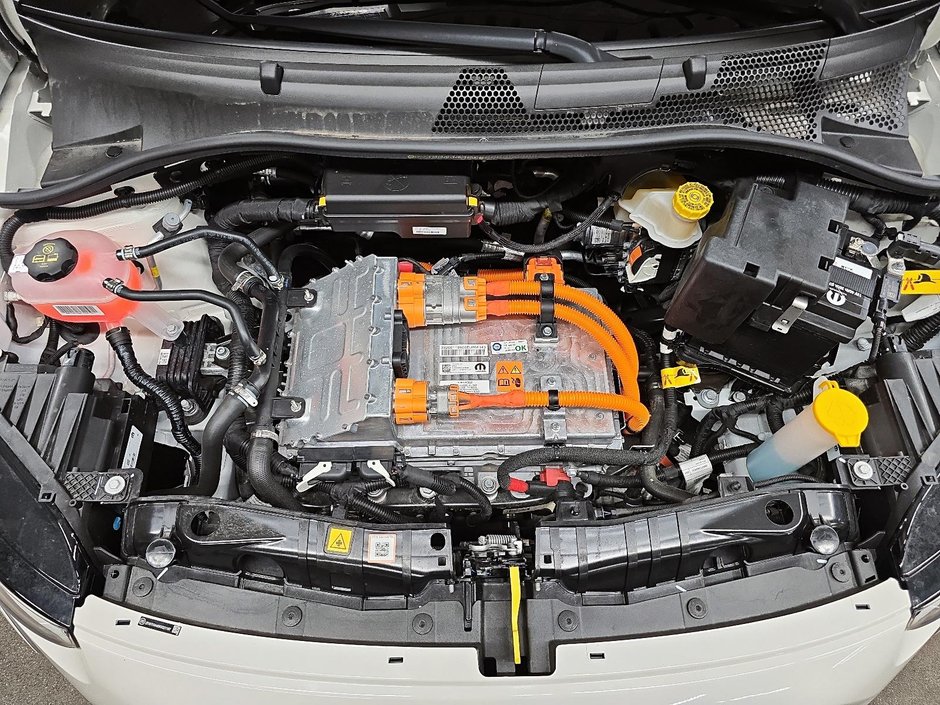 2024 Fiat 500e (RED) EDITION // 100% ELECTRIQUE-7