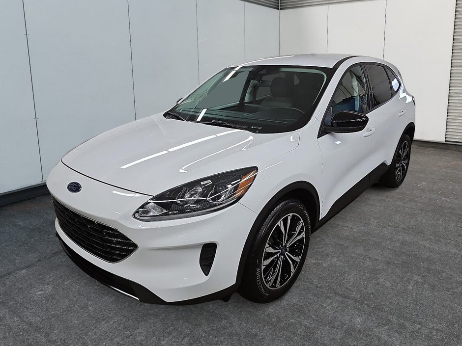 2021 Ford Escape SE Hybrid AWD NAVIGATION in Sherbrooke, Quebec