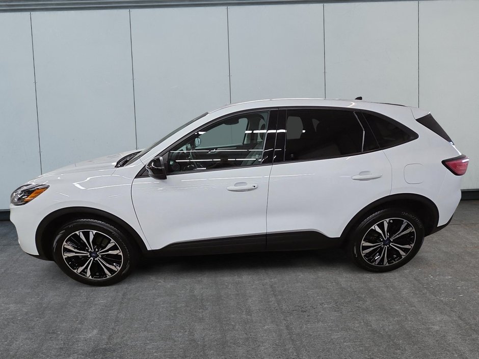 2021 Ford Escape SE Hybrid AWD NAVIGATION-4