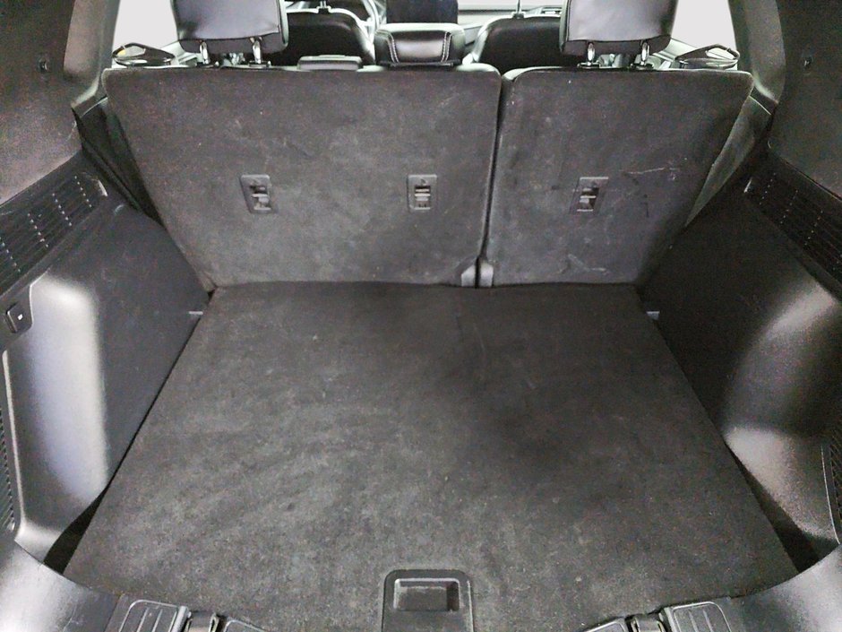 Ford Escape PHEV // ESCAPE // FORD 2023-5