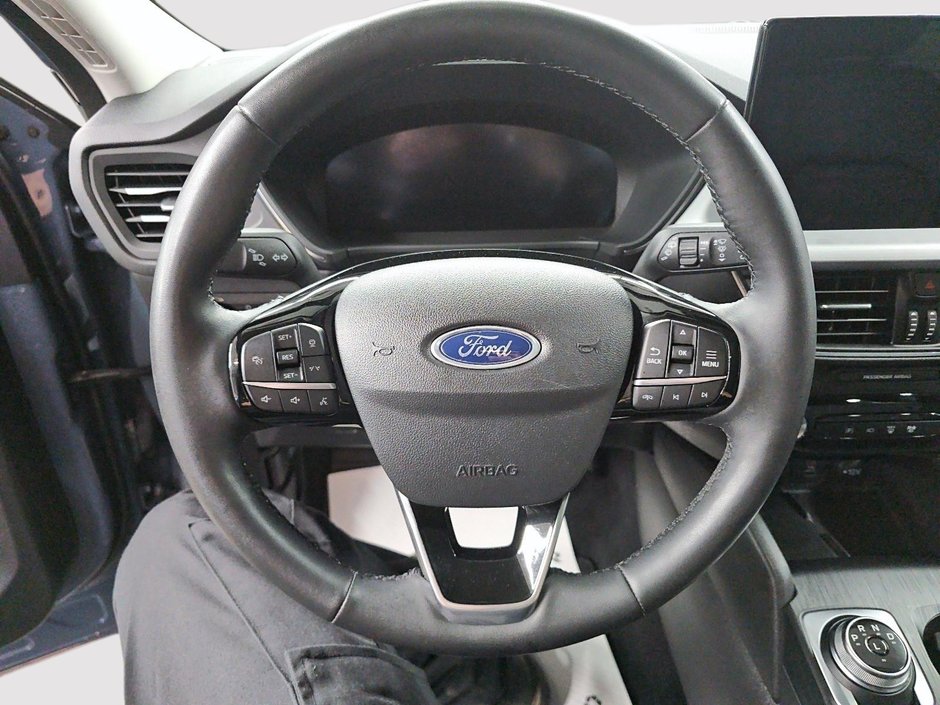 Ford Escape PREMIUM // HYBRIDE // BRANCHABLE 2023-11