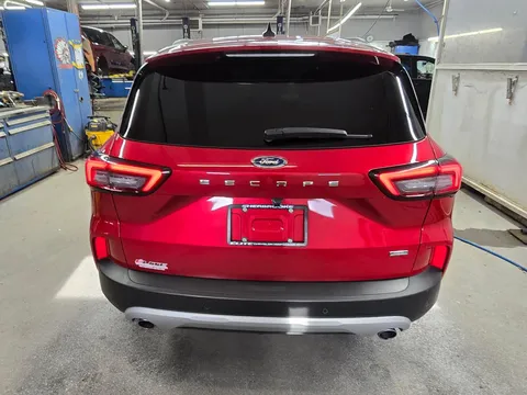 2024 Ford Escape PHEV // ESCAPE // FORD-4