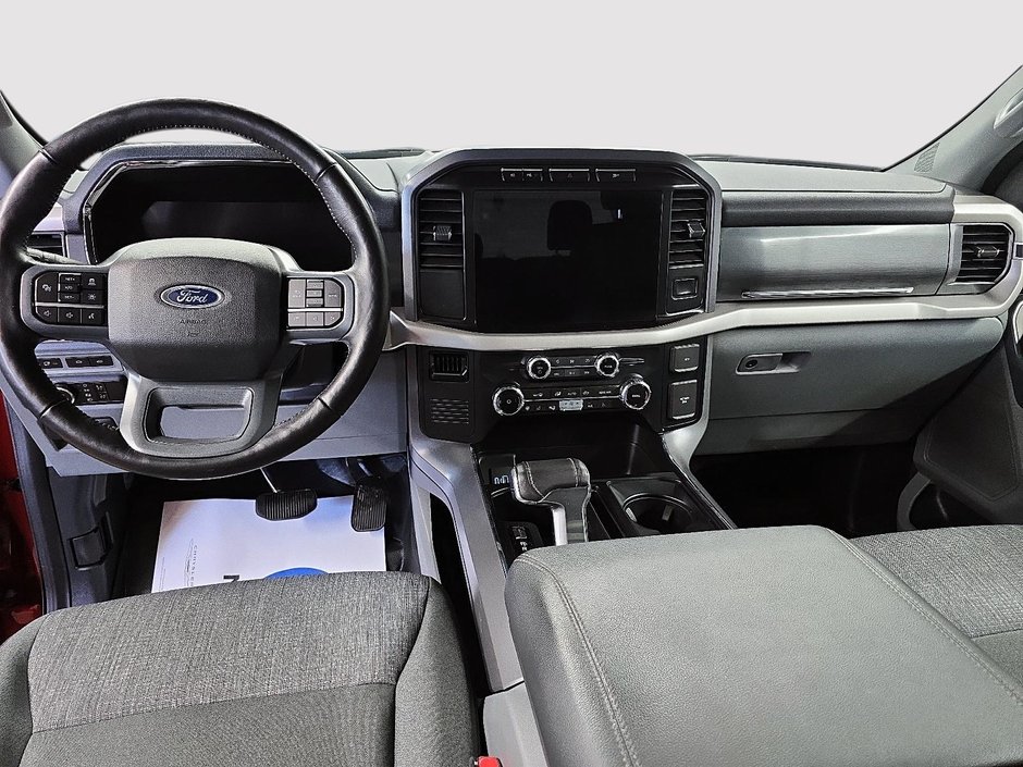 Ford F-150 Lightning XLT 4X4 // BAS KM ! 2023-16