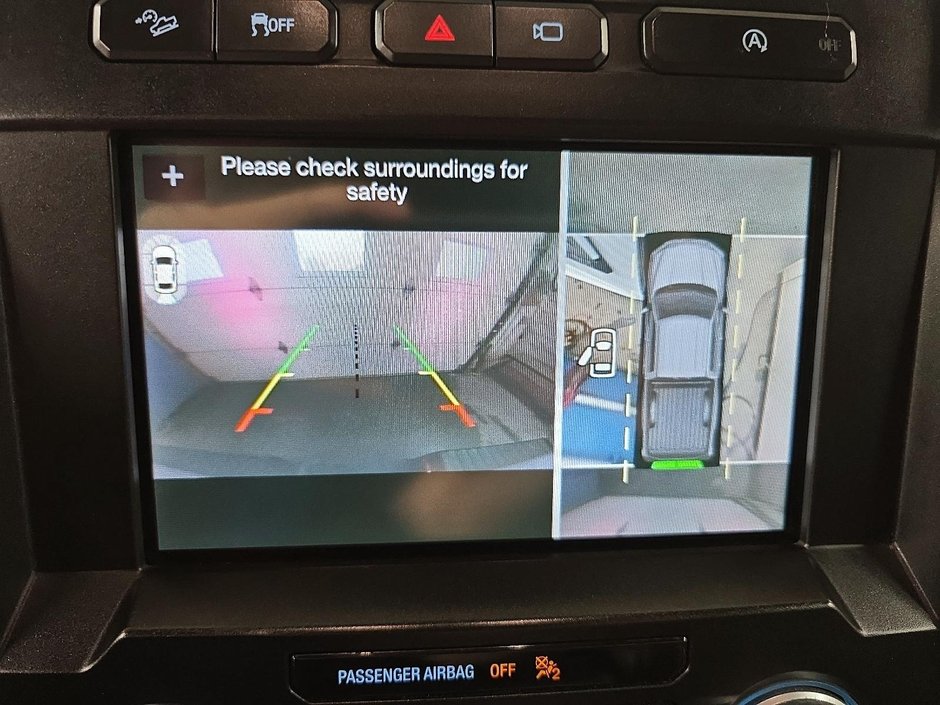 Ford F-150 LARIAT // DIESEL // TOIT PANO // NAVIGATIONRAMIQUE 2019-18