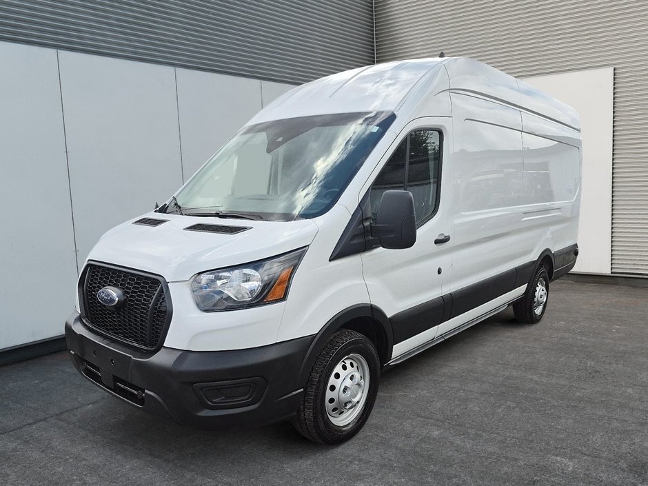 2025 Ford Transit Cargo Van T250 CARGO HIGH ROOF in Sherbrooke, Quebec