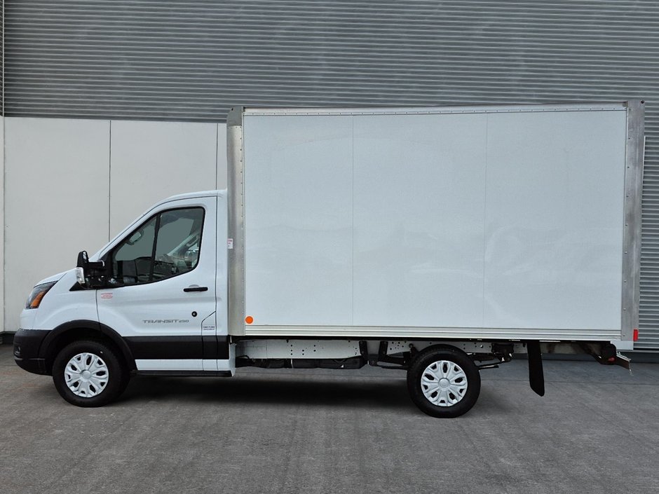 Ford TRANSIT CUTAWAY T250 12 PIEDS // BOÎTE EN ALUMINIUM 2023-4