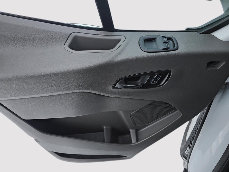 Ford TRANSIT CUTAWAY TRANSIT // CUTAWAY // CUBE 2024-10