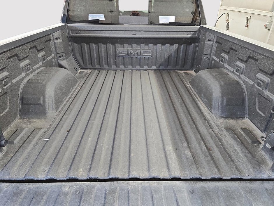 2021 GMC Sierra 1500 SLT CREWCAB 6.2L V8 4X4-16