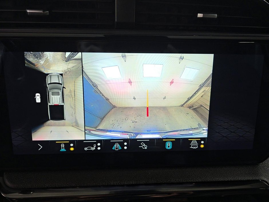 GMC Sierra 1500 SIERRA // GMC // AT4 2022-18