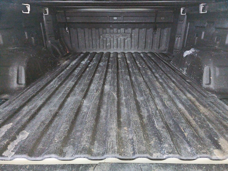 GMC Sierra 1500 SIERRA // GMC // AT4 2022-16